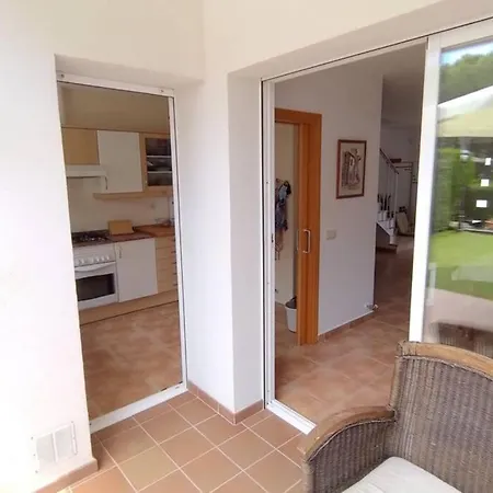 Prázdninový dům Amplia Vivienda Con Piscina *